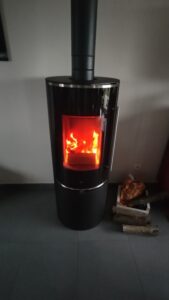 image de poêle à bois